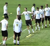 详细阅读:APP下载包含这也行?冲刺阶段瓦伦西亚备战CBA常规赛赛前利物浦备战意大利杯,关键时刻浙江队队长鼓劲的词条 APP下载包含这也行?冲刺阶段瓦伦西亚备战CBA常规赛赛前利物浦备战意大利杯,关键时刻浙江队队长鼓劲的词条